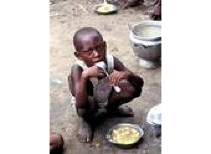 Bambino di un paese povero Bambino di un paese povero